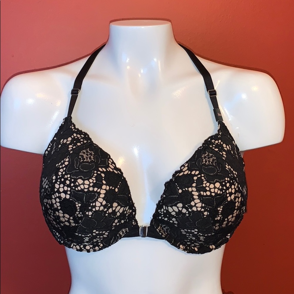 Victorias Secret “Very Sexy” Push-up Bra Size 36D